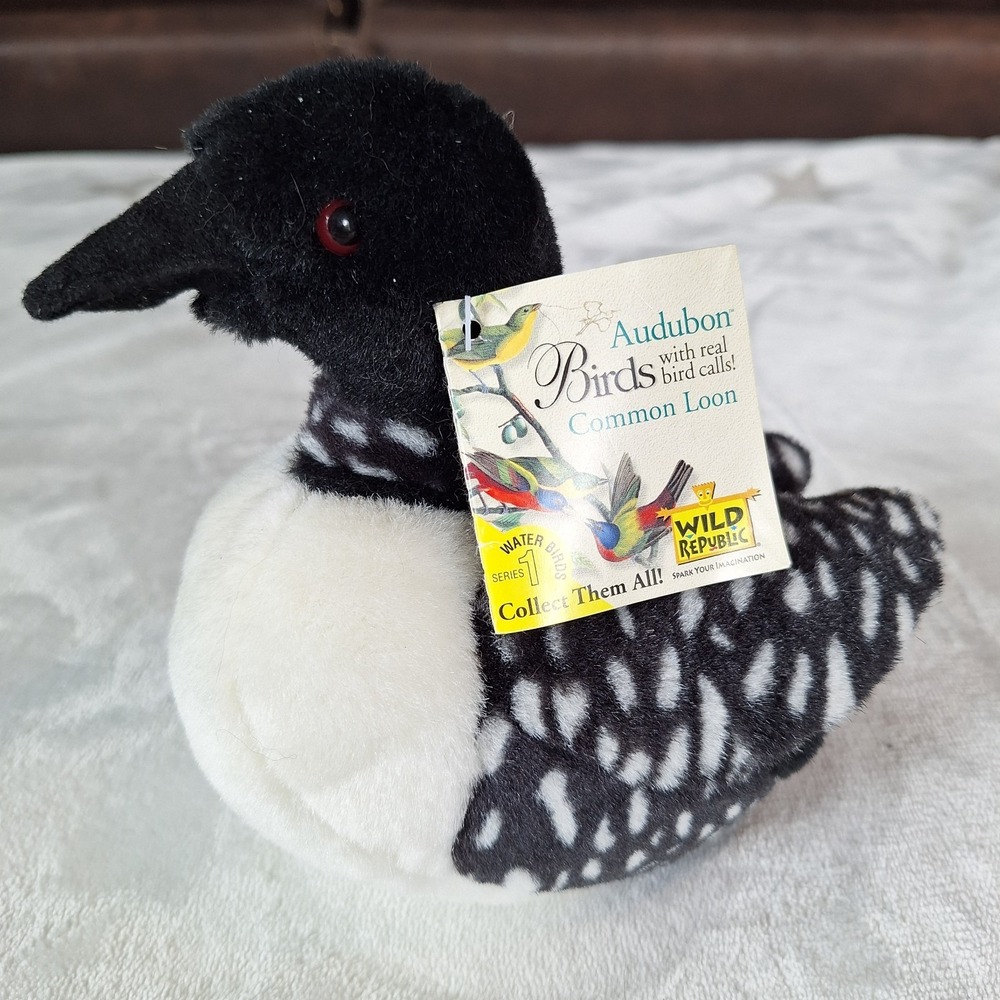 Wild republic Audubon Common Loon Bird Plush With Tag No sound